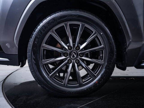 2022 Lexus LX 600 F SPORT Handling