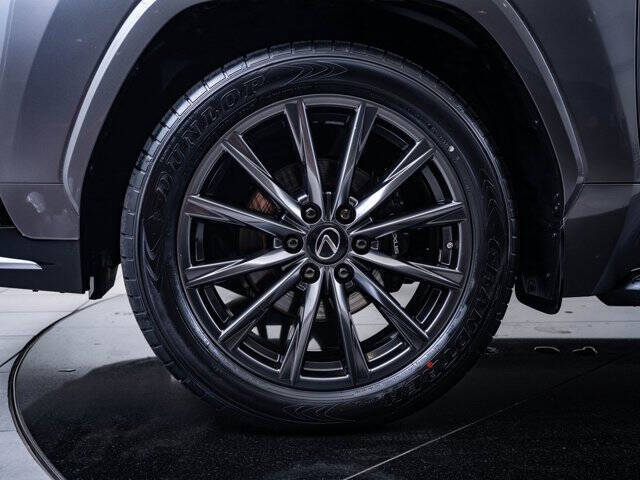 2022 Lexus LX 600 F SPORT Handling