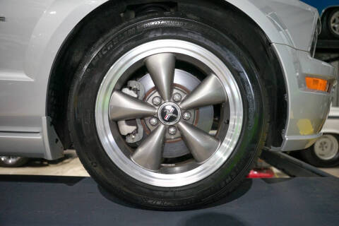 2005 Ford Mustang GT Premium