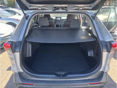 2019 Toyota RAV4 Hybrid XLE