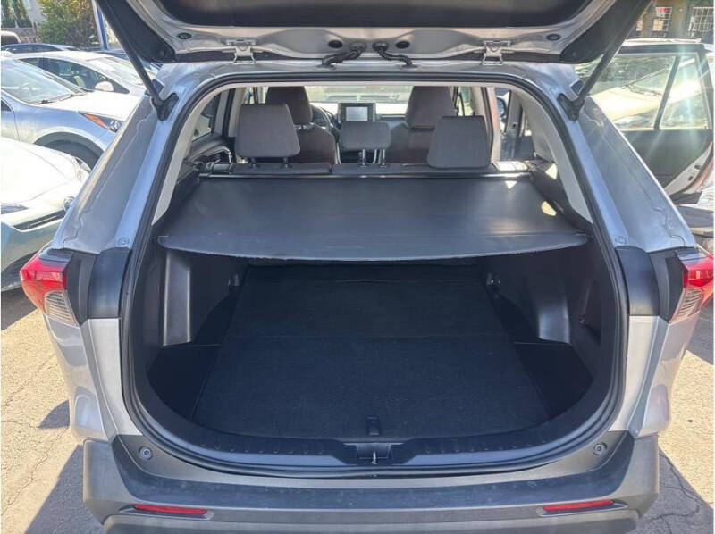 2019 Toyota RAV4 Hybrid XLE