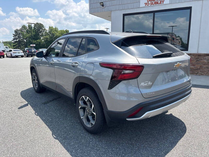 2024 Chevrolet Trax LT