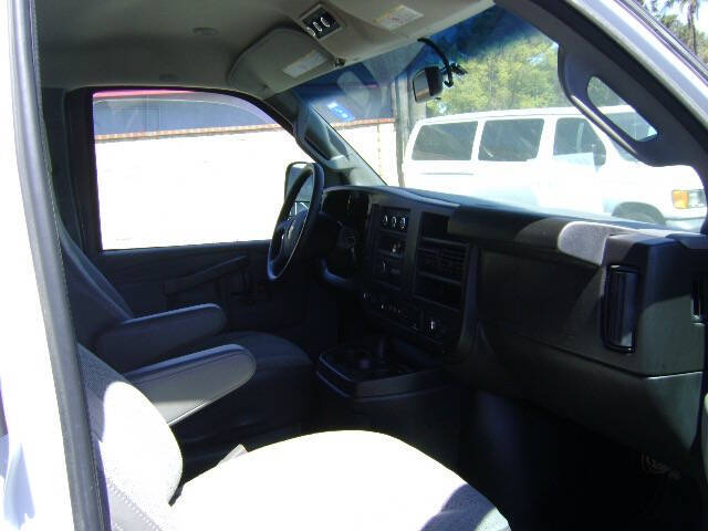 2013 Ford E-Series E-350 SD XL