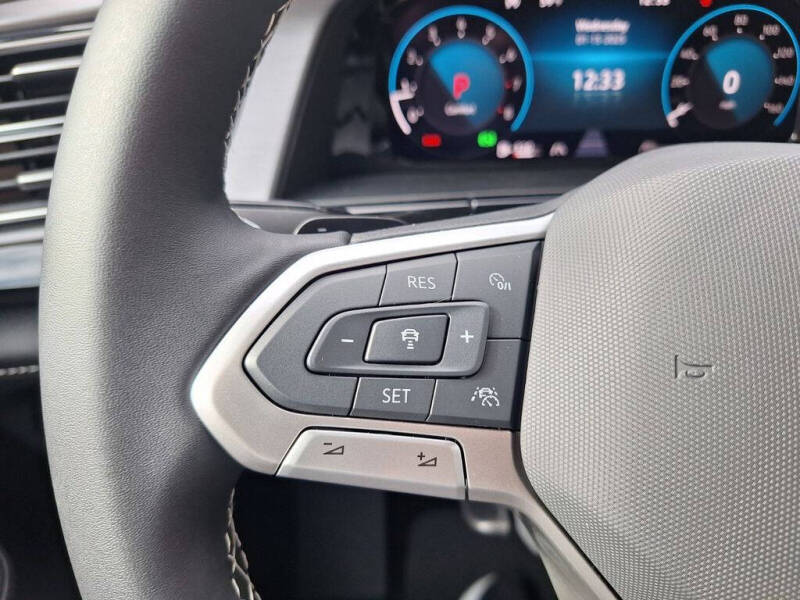 2025 Volkswagen Atlas Cross Sport SE