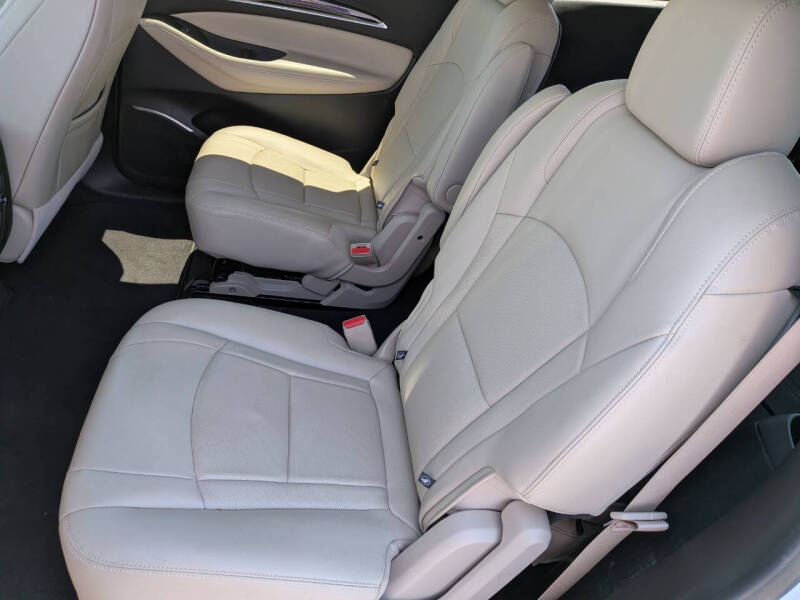 2019 Buick Enclave Essence