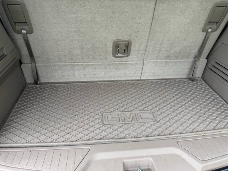 2016 GMC Acadia Denali