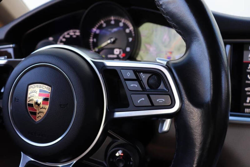 2018 Porsche Panamera 4 E-Hybrid