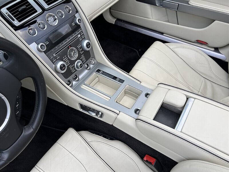 2014 Aston Martin DB9 28