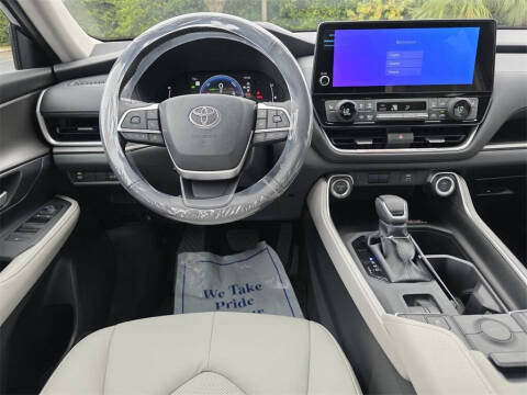 2026 Toyota Grand Highlander Hybrid XLE