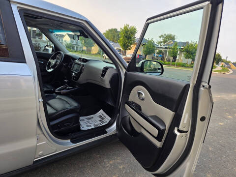 2017 Kia Soul +