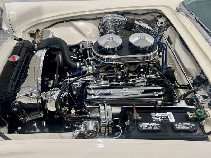 1957 Ford Thunderbird