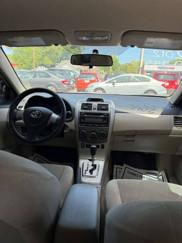 Tan 2012 Toyota Corolla LE LE 4dr Sedan 4A 5