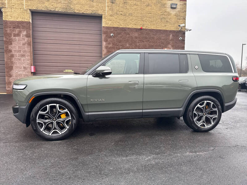 2023 Rivian R1S Launch Edition