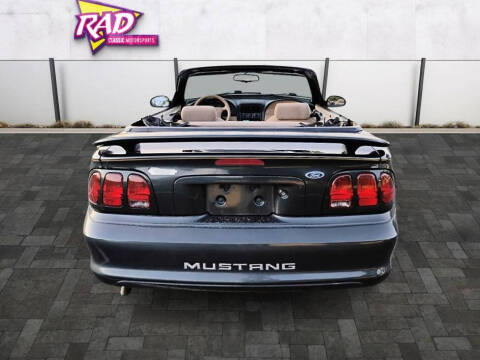 1998 Ford Mustang