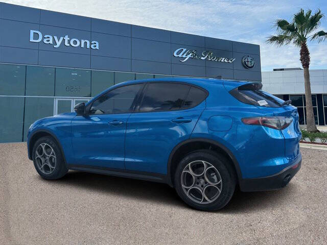 2025 Alfa Romeo Stelvio