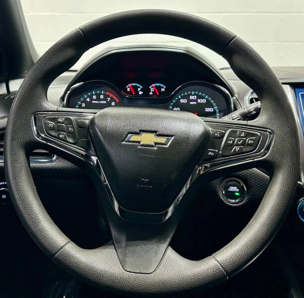 2017 Chevrolet Cruze LT Auto