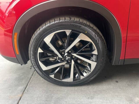 2023 Mitsubishi Outlander PHEV SE