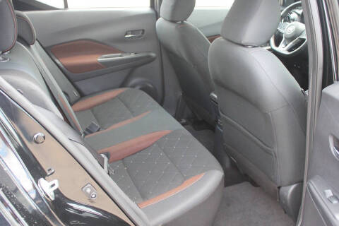 2020 Nissan Kicks SR