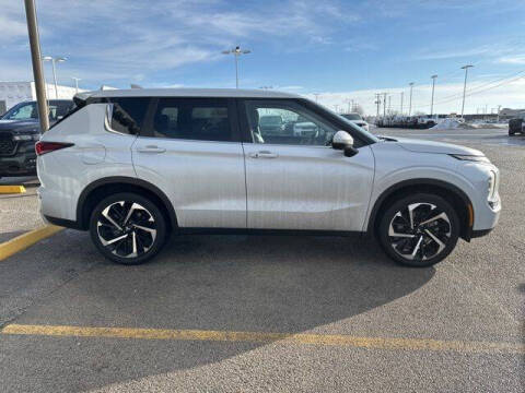 2024 Mitsubishi Outlander SE