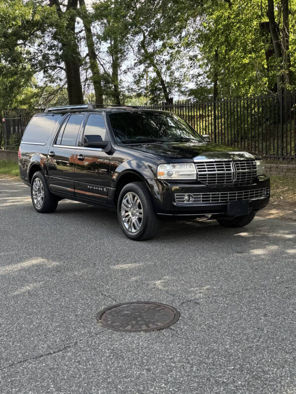 2010 Lincoln Navigator L