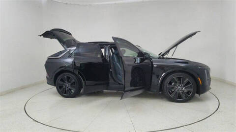 2024 Cadillac LYRIQ Sport 3