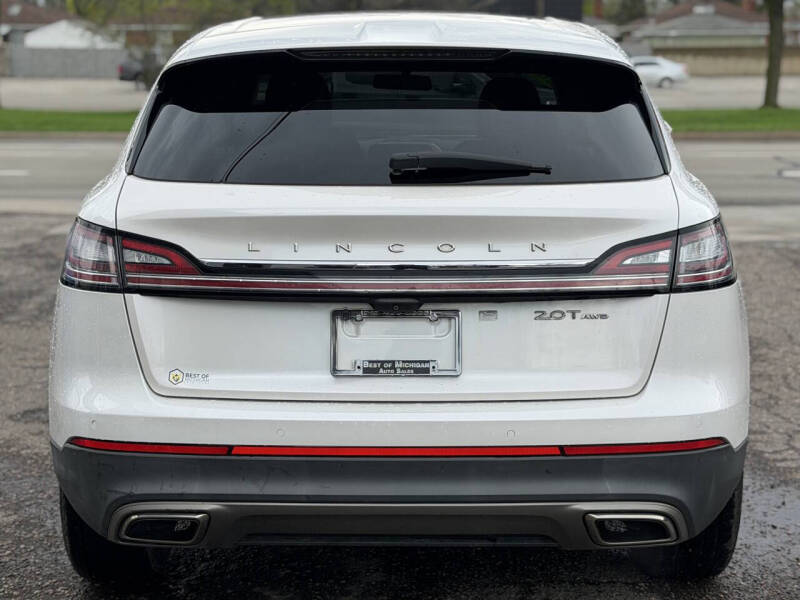 2019 Lincoln Nautilus Select