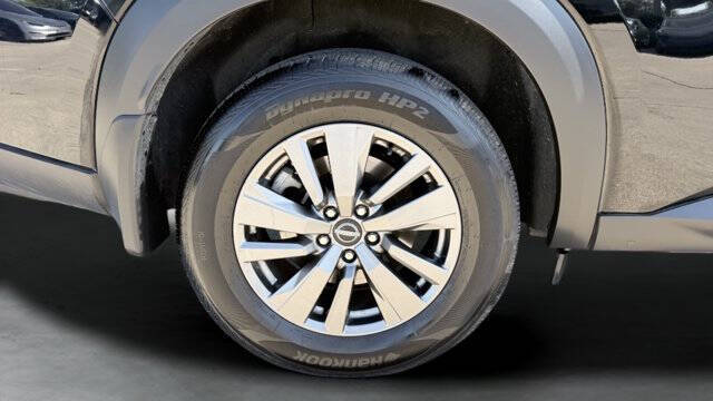 2025 Nissan Pathfinder S
