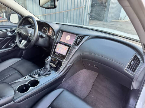 2018 Infiniti Q50 2.0T Luxe