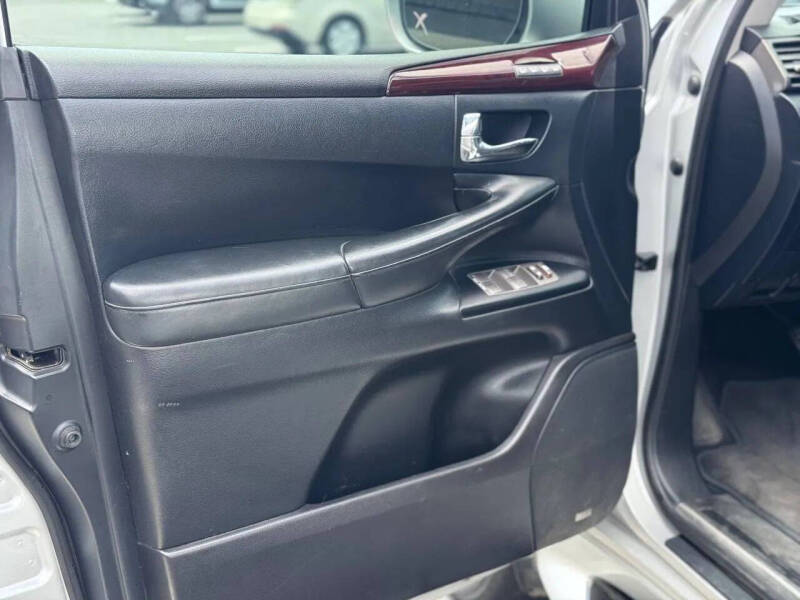 2011 Lexus LX 570
