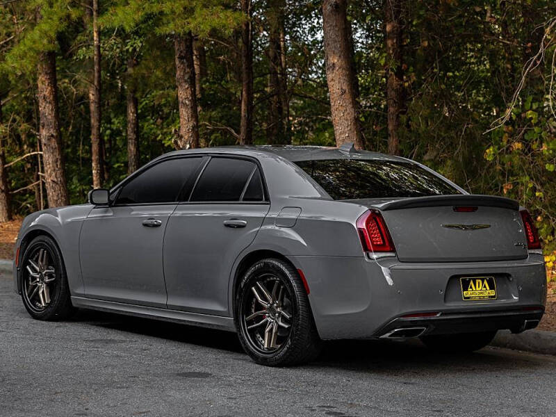 2017 Chrysler 300