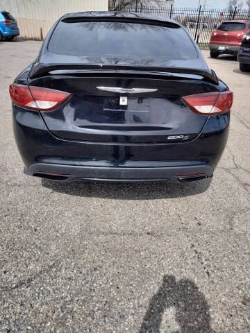 2015 Chrysler 200 S