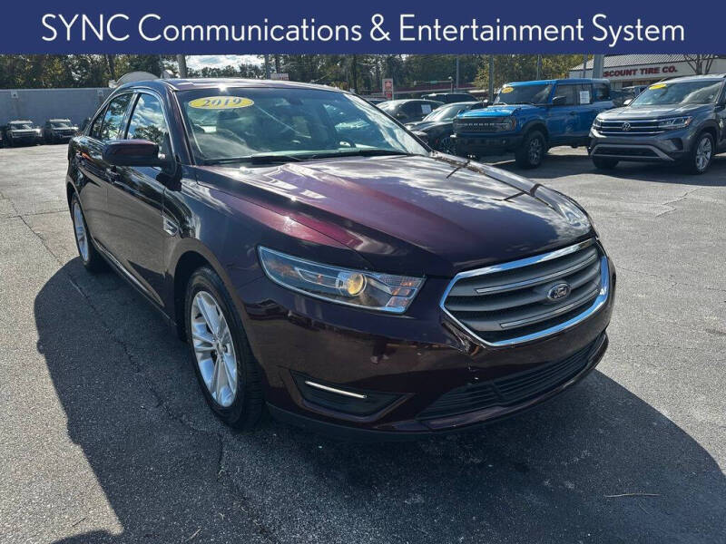 2019 Ford Taurus SEL