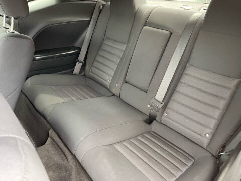 2010 Dodge Challenger SE