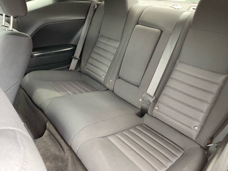 2010 Dodge Challenger SE