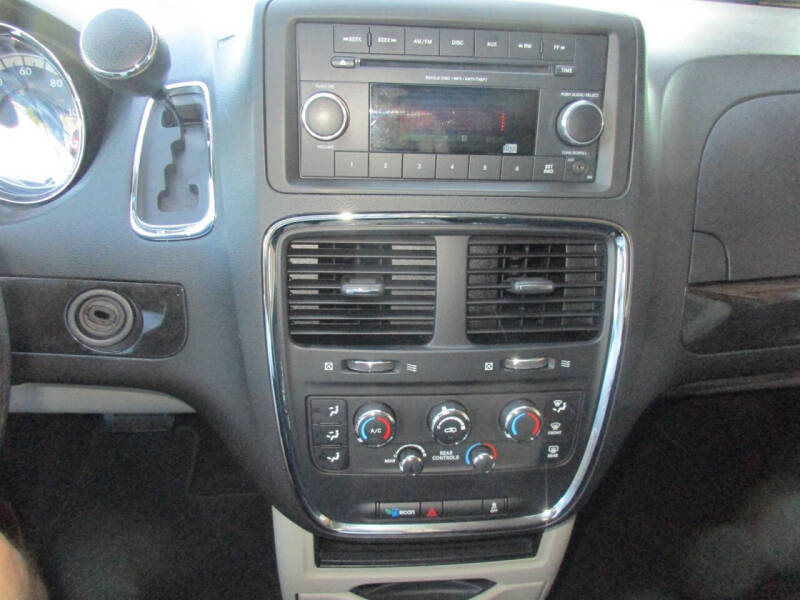 2014 Dodge Grand Caravan American Value Package