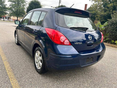 2008 Nissan Versa 1.8 S