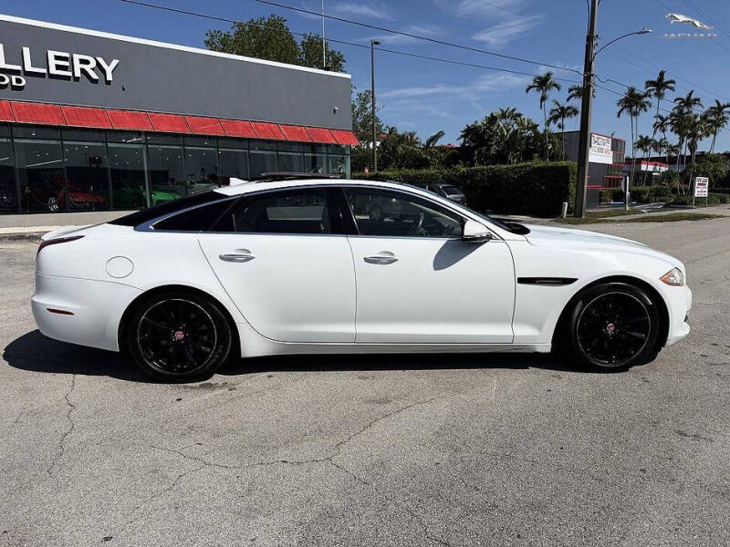 2014 Jaguar XJ