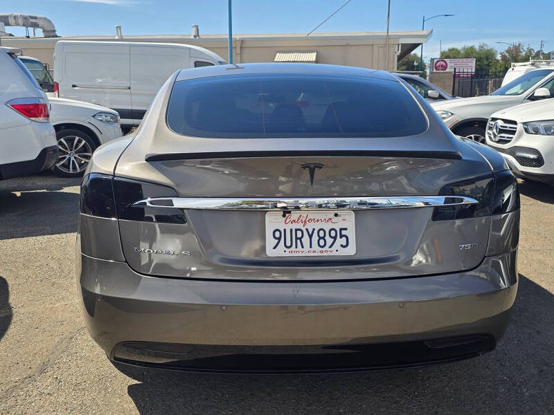 2016 Tesla Model S 75D