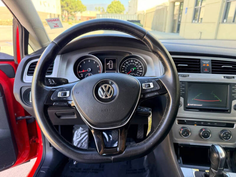 2016 Volkswagen Golf TSI SE