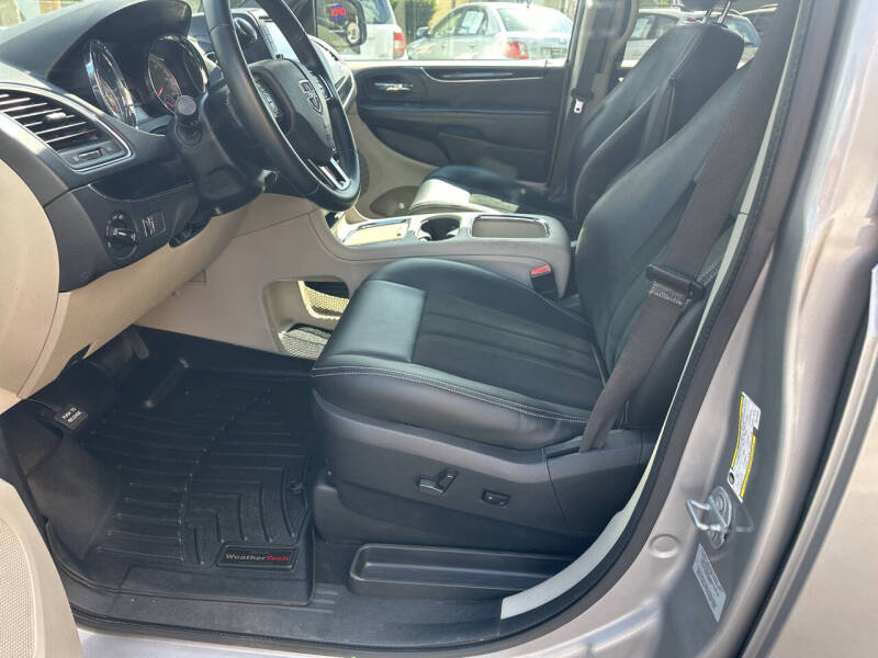 2017 Dodge Grand Caravan SXT