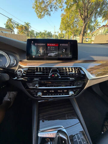 2019 BMW 5 Series 530i