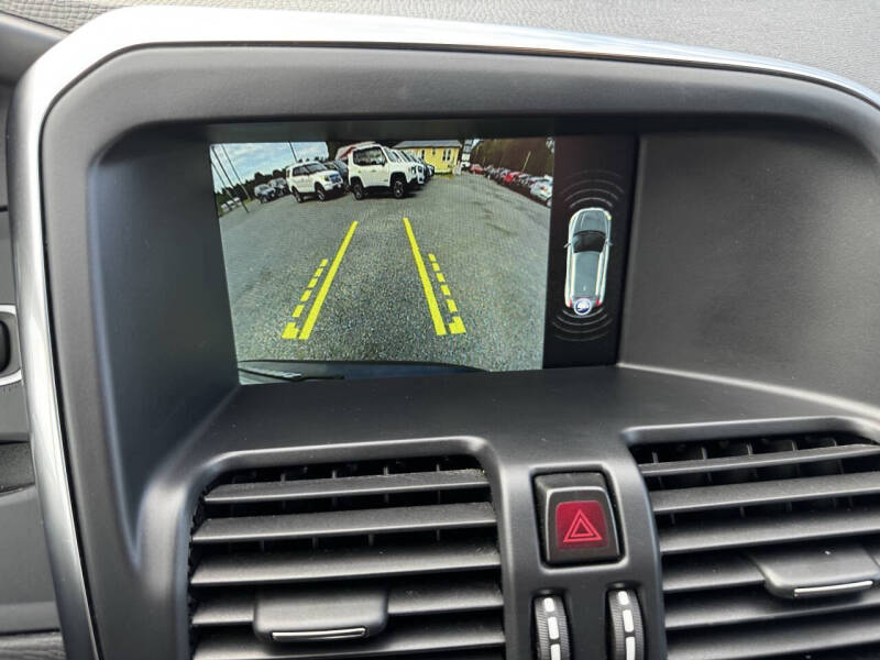 2016 Volvo XC60 T6 Drive-E