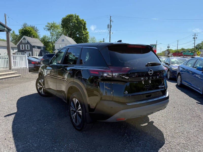 2022 Nissan Rogue SV