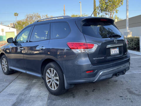 2014 Nissan Pathfinder SV