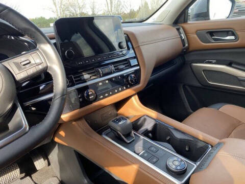 2024 Nissan Pathfinder Platinum