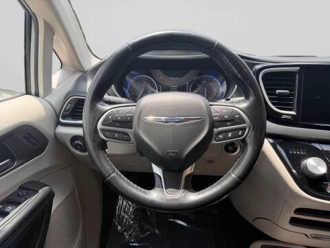 2021 Chrysler Pacifica Touring L