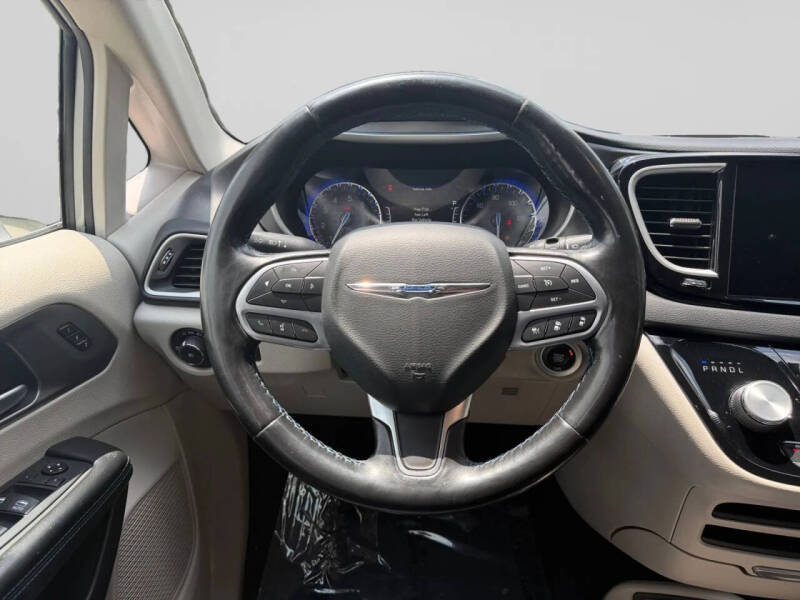 2021 Chrysler Pacifica Touring L