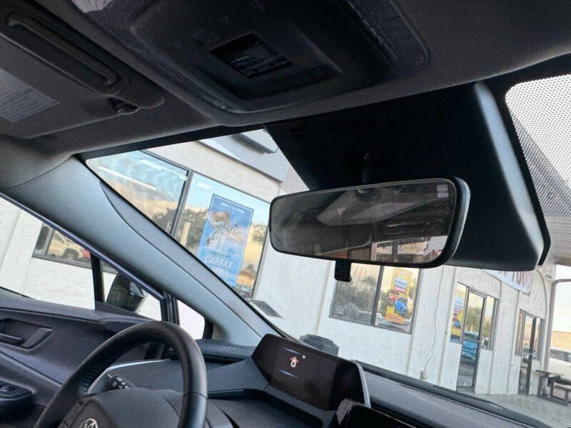 2024 Toyota Prius LE