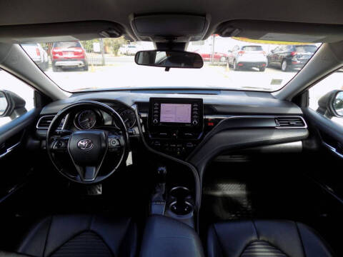 2022 Toyota Camry SE