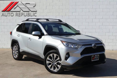 2019 Toyota RAV4 XLE Premium